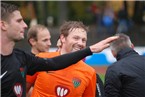 Große Freude bei FC 05-Aushilfstorwart Matthias Gumbrecht nach seiner Leistung.