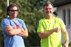 „Gute Freunde kann niemand trennen …“. So auch bei Andy Speer und Stefan Wüst (Trainer TSV Neunkirchen), die sich das Derby nicht entgehen ließen.