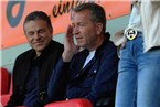 Hatten ihren Spaß: Ex-Zweitligakicker Lothar Wolf (links) und Bundes-Torwarttrainer Andi Köpke, deren Söhne Tim und Pascal einst zusammen beim Club kickten.