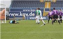 Tor! Keeper Stephan Essig hat das Nachsehen beim Freistoß von Florian Pickel. Ausgerechnet ein Bamberger Eigengewächs (SV Priesendorf und TSV Eintracht bamberg Jugend) im Fürther Dress erzielt das 1:0.