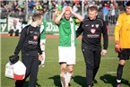 Schweinfurts Kapitän Bastian Lunz verletzte sich leicht am Kopf, konnte danach aber wieder weiter spielen.