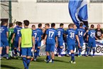 Der Würzburger FV feierte den Auswärtssieg mit seinen mitgereisten Zuschauern.