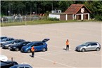 Der BSC Saas präsentierte sich höchst engagiert: Alleine die Parkplatzlösung auf dem Hartplatz war allererste Sahne. Wie auch die sonstige Organisation.