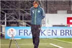 Alleine im Regen: Fürths Coach Thomas Kleine haderte mit der Chancenverwertung seiner Elf.