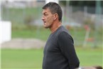 Skeptische Blicke bei TSV-Coach Stephan Schleiwies.
