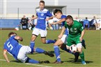 Mit ihm hatten die Erlanger allerhand zu tun. Der starke Baiersdorfer Fabian Bergmann (re.) musste von mehreren Gegenspielern geblockt werden. 