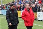 Trainer Norbert Nein und Abteilungsleiter Jürgen Walthier vor dem Spiel