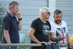 Ein Brucker Delegation beobachtete den nächsten Gegner aus Schwabach: Trainer Normann Wagner, Sportvorstand Norbert Hofmann und Co-Trainer Besnik Avdiji.