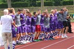 Die FCE'ler feiern ihren torreichen Heimsieg und die Punkte vier bis sechs in der noch jungen Bayernliga-Saison. 