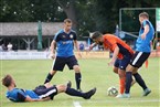 Ahmet Kulabas versucht sich gegen drei Gegenspieler.