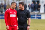 Stephan König (in rot, 1. SC Feucht) suchte oft das Gespräch mit Schiedsrichter Markus Pflaum