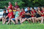 Nicht das ganze Dorf, aber alle Fußballfans der DJK-SC Oesdorf waren zum Eröffnungsspiel angereist.