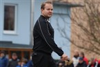 Schiedsrichter Dr. Andreas Heidt leitete das Spitzenspiel.