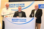 Der Wahlausschuss beim Kreistag Nürnberg / Frankenhöhe 2022 (von links): Uwe Mauckner, Peter Wilhelm und Alexander Männlein
