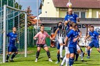Gochsheims Mirza Mekic köpft den Ball beim Eckball aus der
Gefahrenzone 