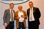 DFB-Ehrenamtsuhr für Rudolf Steinbauer (TSV Brodswinden)