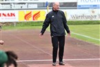 Fuchsstadts Coach Martin Halbig ging immer wieder gestenreich mit.