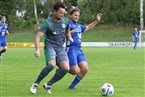 Markus Conrad verteidigt gegen Julius Reutter. Der TSV Neunkirchen stand defensiv annehmbar gut.