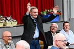 Jahreshauptversammlung mit Neuwahlen beim ASV Zirndorf: 
Dieter Vestner wurde als langjähriger 2. Vorstand ebenfalls gebührend verabschiedet.