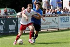 Ein steter Unruheherd auf Seiten der Spieli war Moritz Müller (am Ball vor Philip Nierlich).