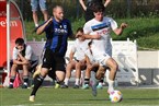 Fast wäre Fabian Männlein seinem Gegenspieler Sebastian Lindner (links) entwischt.