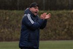 SV-Trainer Fabian Dünfelder gab für seine Mannen Szenen-Applaus.
