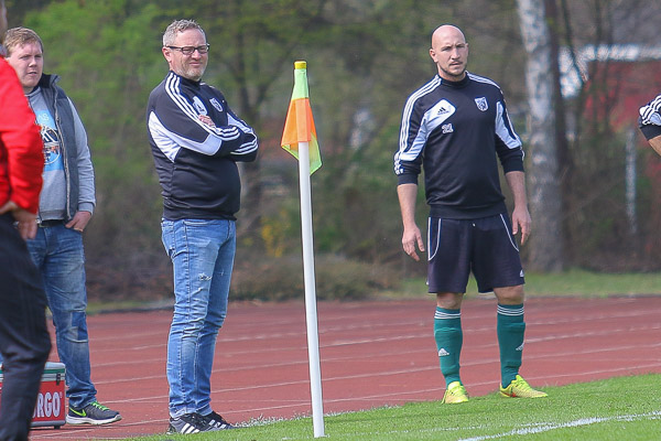 Jürgen Schüßler (l.) und Christian Richert (r.) werden nach dieser Saison zumindest nicht mehr beide als Trainer an der Seitenlinie des SCW stehen. | Foto: fussballn.de