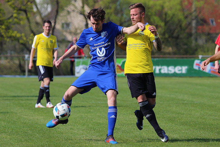 Stefan Steininger (rechts) rieb sich auf und traf zum zwischenzeitlichen 1:1 für Schwaig. | Foto: fussballn.de