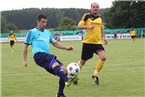 Torjäger Markus Walther lüpft erfolgreich und muss doch noch auf seinen Treffer warten.