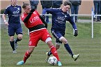 Fabian Elbl (re.) im Zweikampf mit Tobias Weber.