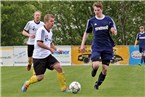 Doch Vitezslav Janda (li.) kommt nicht zum Abschluss auf den leeren Kasten.