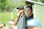 Jochen Kauper überlegt an der Linie, was zu tun ist.