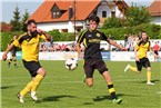 Wieder kommt David Sladecek (li.) einen Schritt zu spät.
