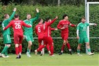 Der Ausgleich sollte dann aber doch fallen. Ralf Maas (2.v.r.) traut dem Braten aber noch nicht.