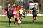 Marcel Hellinger (li.) hatte mit Max Schuller einen aggressiven Gegenspieler.
